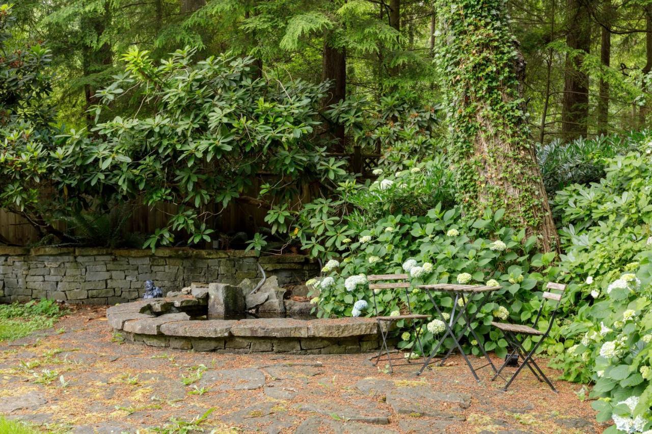Beautiful Villa With Heated Pool Hot Tub By Forest North Vancouver Exterior foto