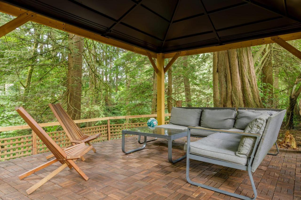 Beautiful Villa With Heated Pool Hot Tub By Forest North Vancouver Exterior foto