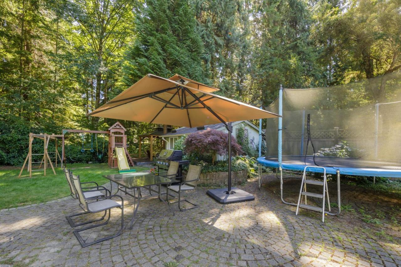 Beautiful Villa With Heated Pool Hot Tub By Forest North Vancouver Exterior foto