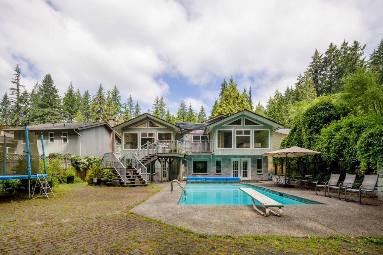 Beautiful Villa With Heated Pool Hot Tub By Forest North Vancouver Exterior foto